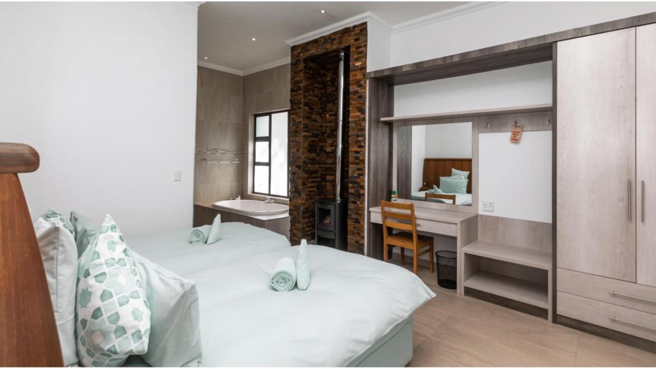 Sandune Game Lodge Gobabis Экстерьер фото