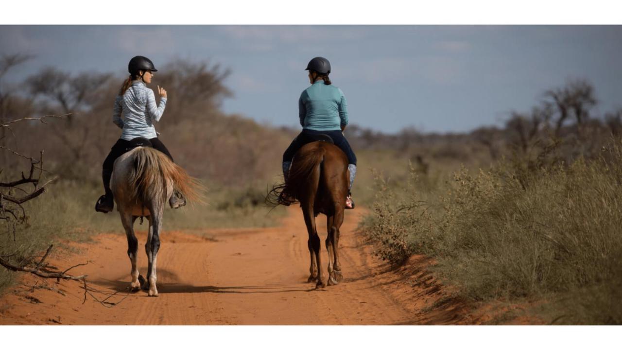 Sandune Game Lodge Gobabis Экстерьер фото